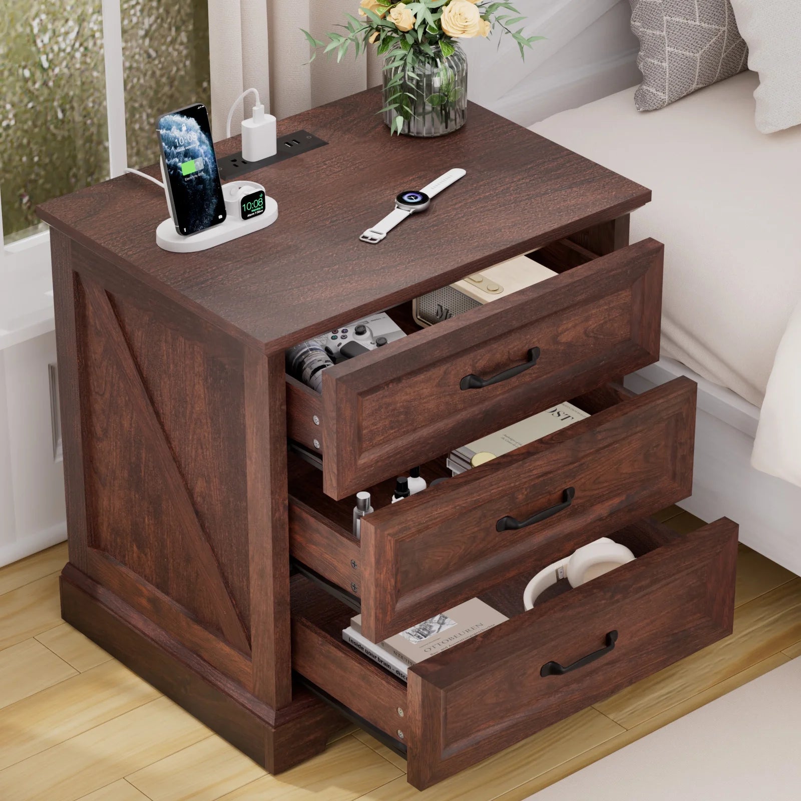 Hommpa Farmhouse 3 Drawers Nightstand with Charging Station, Rustic Wood Night Stand with Drawers for Bedroom, Vintage Bedside Table Small Dresser Chest of Drawers for Living Room, White